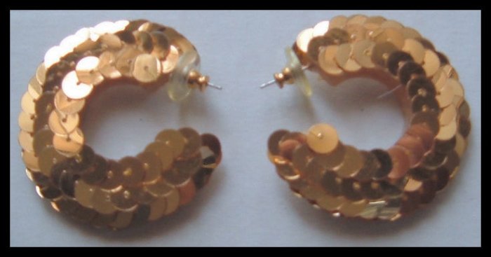 GOLD SEQUIN HOOP PIERCED EARRINGS 1.75" 1980s VINTAGE