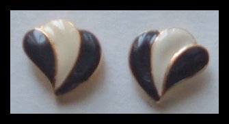 BLACK & WHITE ENAMEL G/T WING PIERCED EARRINGS .65" NOS VINTAGE 80s