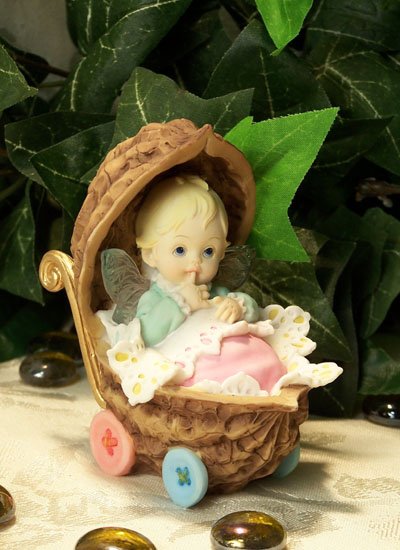Kitchen Fairy Fairie Nutshell Buggy
