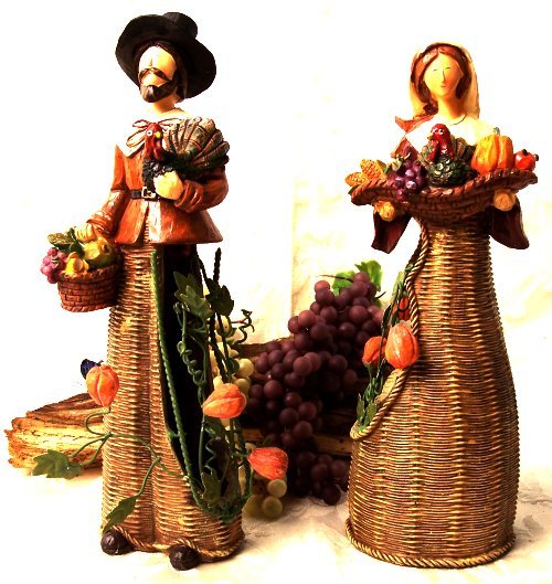 Set of Two Pilgrims With Metal Basket Base