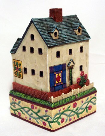 Jim Shore Heartwood Creek House With Blue Triangle Window Quilt