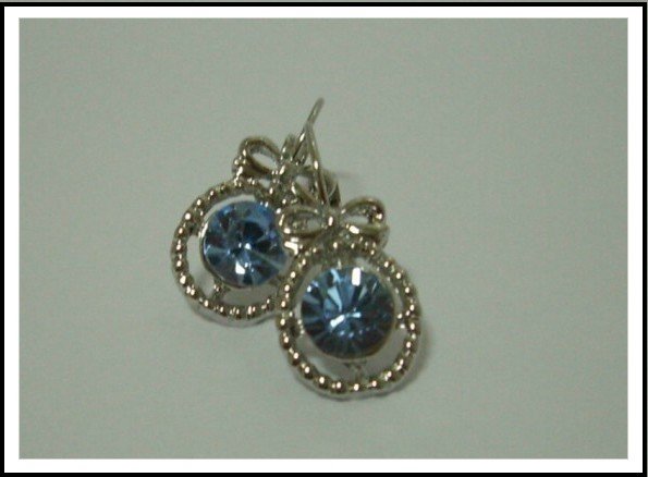 E36 Fancy Bow Earrings With Zircon