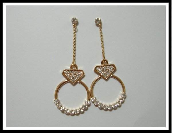 E48 Dazzling Circle Earrings With Rhinestone