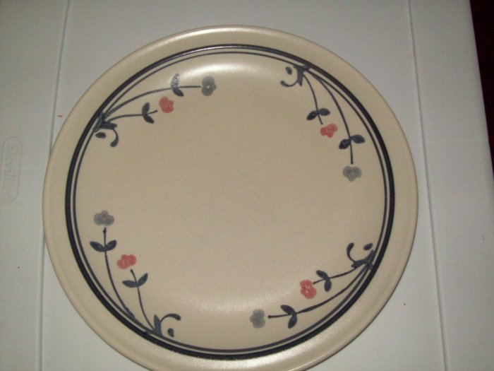 Pfaltzgraff Dinner Plate Windsong Pattern Discontinued Pink Blue Flowers Like New