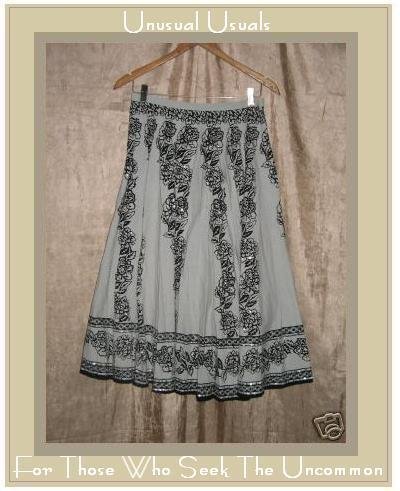 PASSPORT Long & Full Black & Tan Floral Circle SKIRT SMALL S
