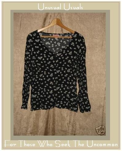 PUTUMAYO Black & White Roses Tunic Top Button Shirt Medium M