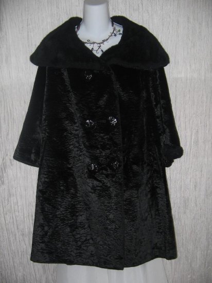 Vintage Long Black Velvet Coat w Faux Fur Trim OS