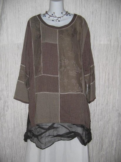 Nothing Matches Art to Wear Long Patchwork Tunic Top Shirt M