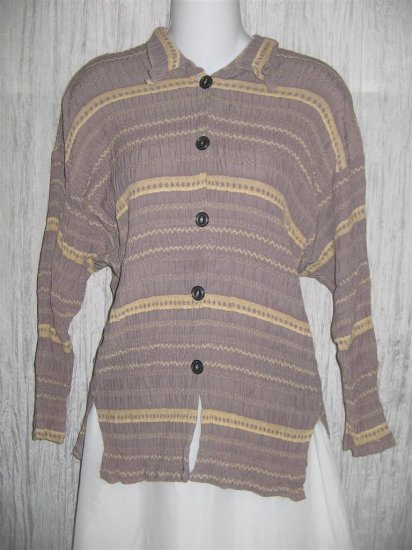 Jackie Loves John Boutique Smokey Lavender Button Top Shirt OS