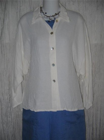 New JACKIE LOVES JOHN Textured White Blouse Tunic Top Shirt Medium M