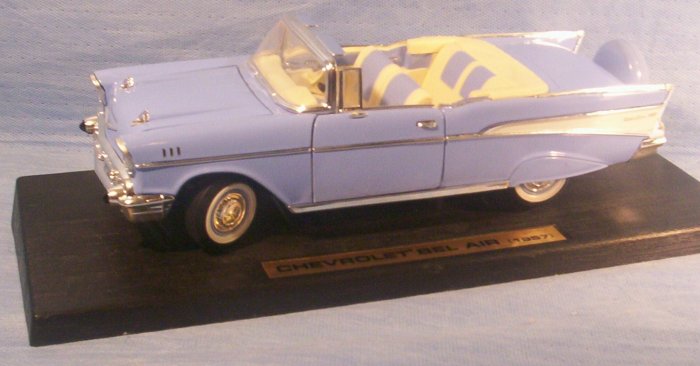 Diecast Replica of 1957 Chevrolet Bel Air Convertible, Item # 09-001014060004