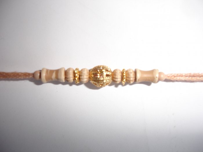 Rakhi008
