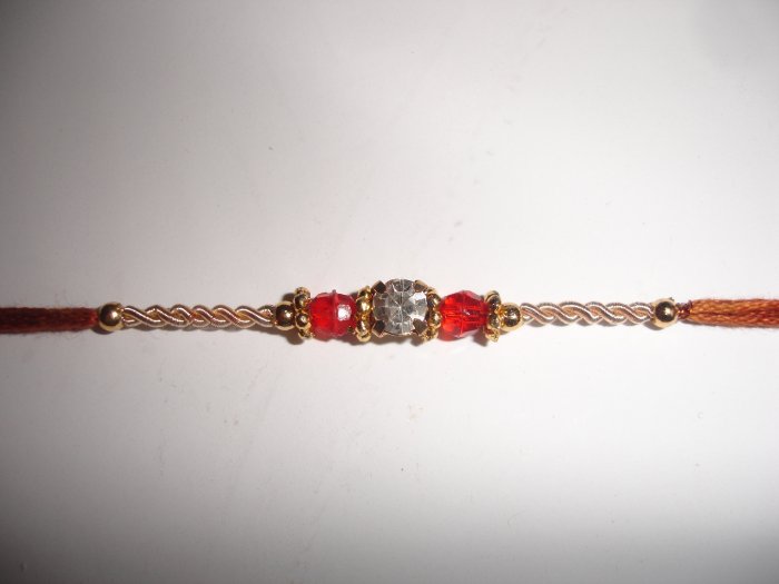Rakhi028