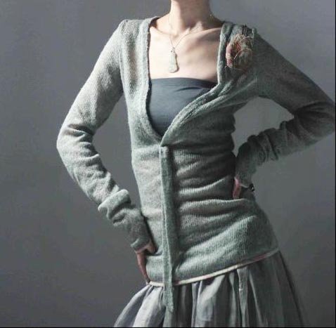 Gray Deep V Floral Back Sweater