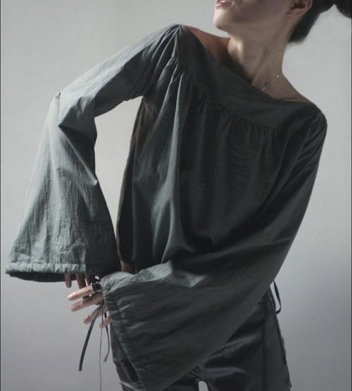 Gray Cotton Long Sleeves Top Flares Cuff