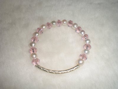 Natural freshwater pearl bracelet