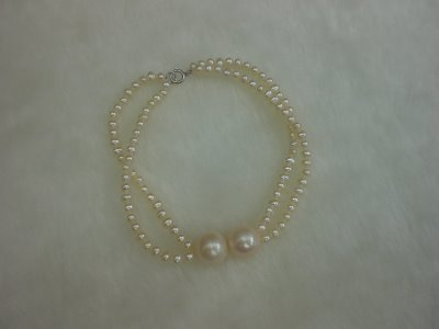 Natural freshwater pearl bracelet