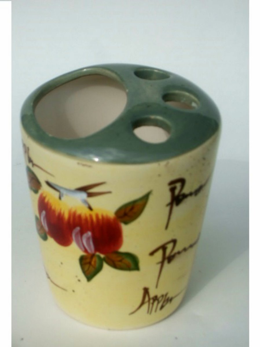 Red Apples Toothbrush Holder
