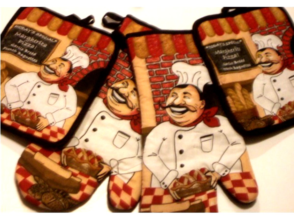 Happy Italian Chef Kitchen Linens Potholders Oven Mitts