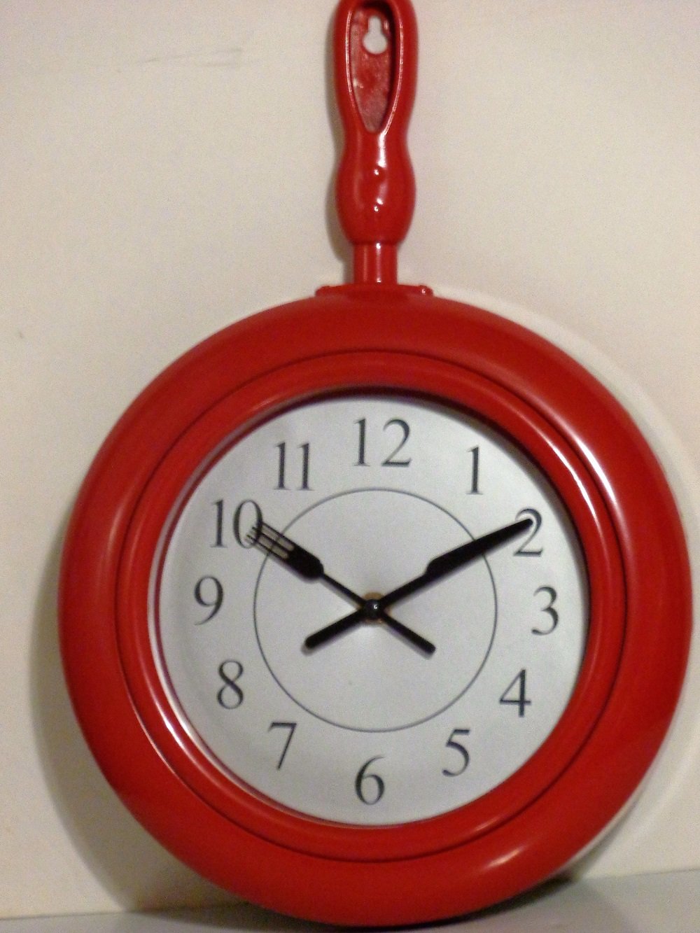 Red Skillet Frying Pan Kitchen Wall Clock