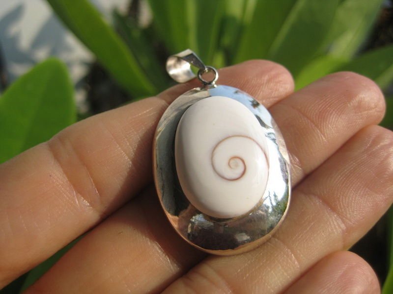 925 Silver Shiva eye sea shell Pendant Thailand jewelry art A16