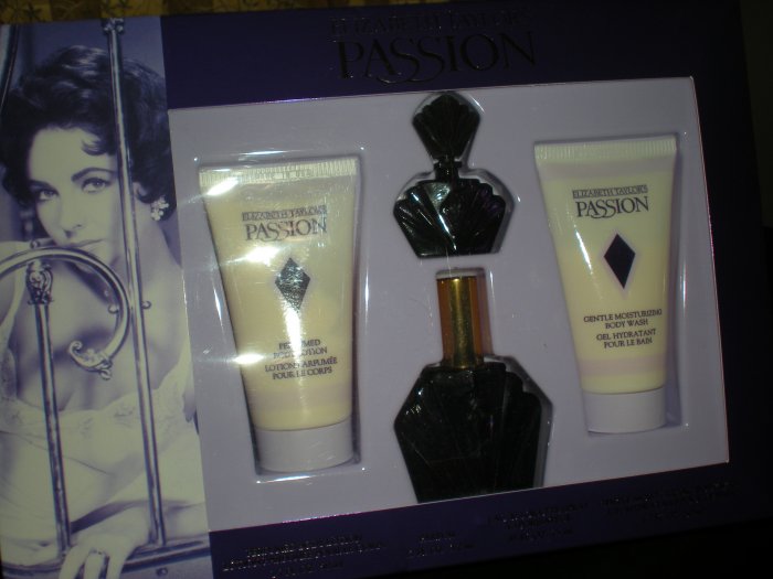 ELIZABETH TAYLOR'S PASSION GIFT SET