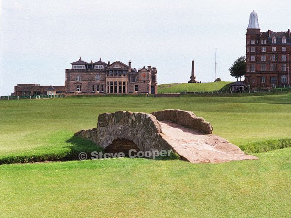 St. Andrews - 16 x 24