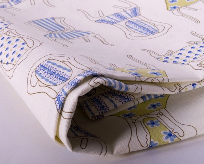 kawaii chair//blue//oxford