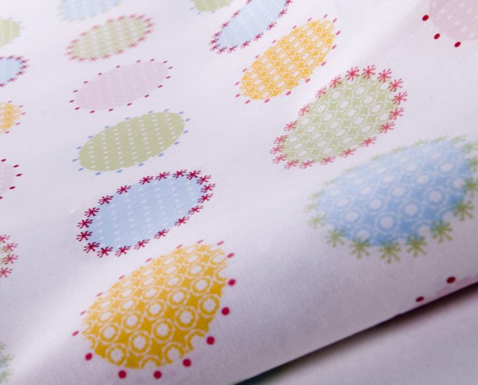 Anjue, dots//cotton//twill//2 yards