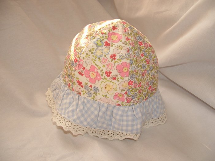 NWT Girl GYMBOREE Floral Flower Sun Hat Sz 0-3 Mo Line?