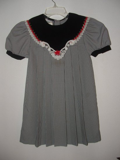 Girls YOUNGLAND Holiday Xmas Dress Size 7 **EUC**