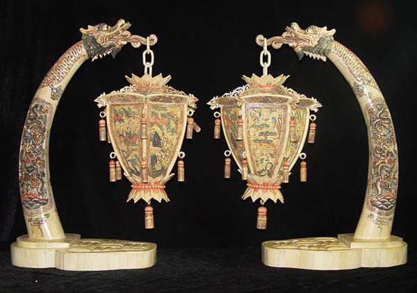 Old Bone Art Handicraft Draong Figure Pair palace lantern Decoration