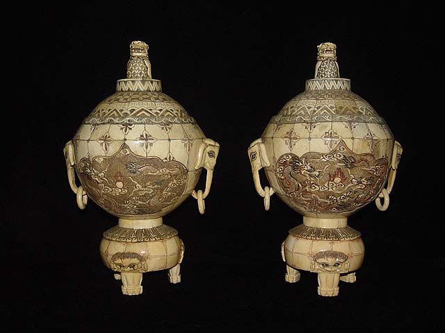 Exquisite Bone Art Handicraft Carving Pair Dragon Ball