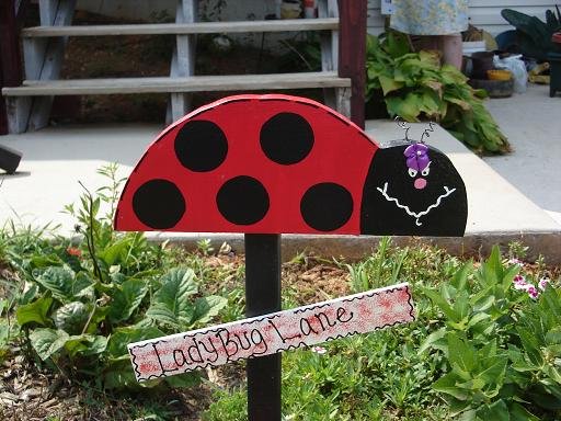 LadyBug Yard Stakes