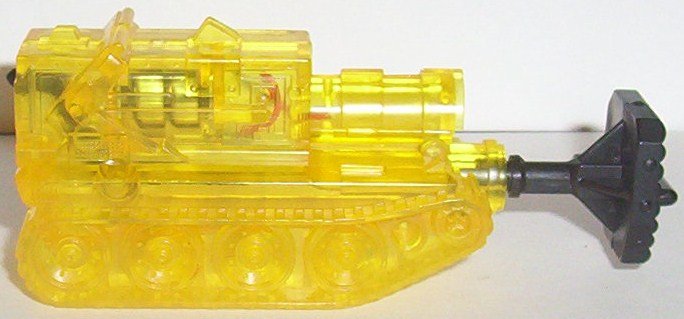 1992 D.E.F. Shockwave yellow ram tank & black battering ram