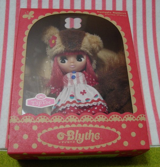 Petite Blythe Squiggly Squirrel Takara Japan