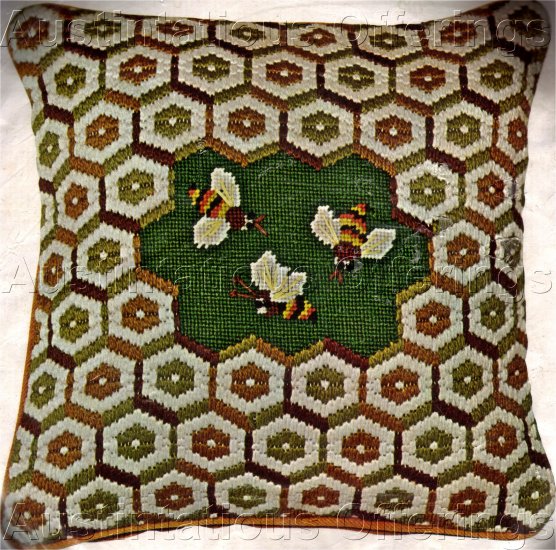 RARE SPRINGTIME BEES NEEDLEPOINT PILLOW KIT BEE HIVE