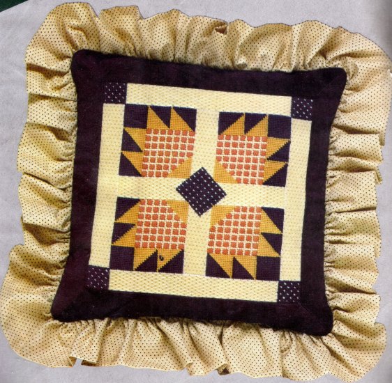 RARE LECLAIR SAWTOOTH FOLK ART QUILT DESIGN NEEDLEPOINT KIT BEARPAW QUILT
