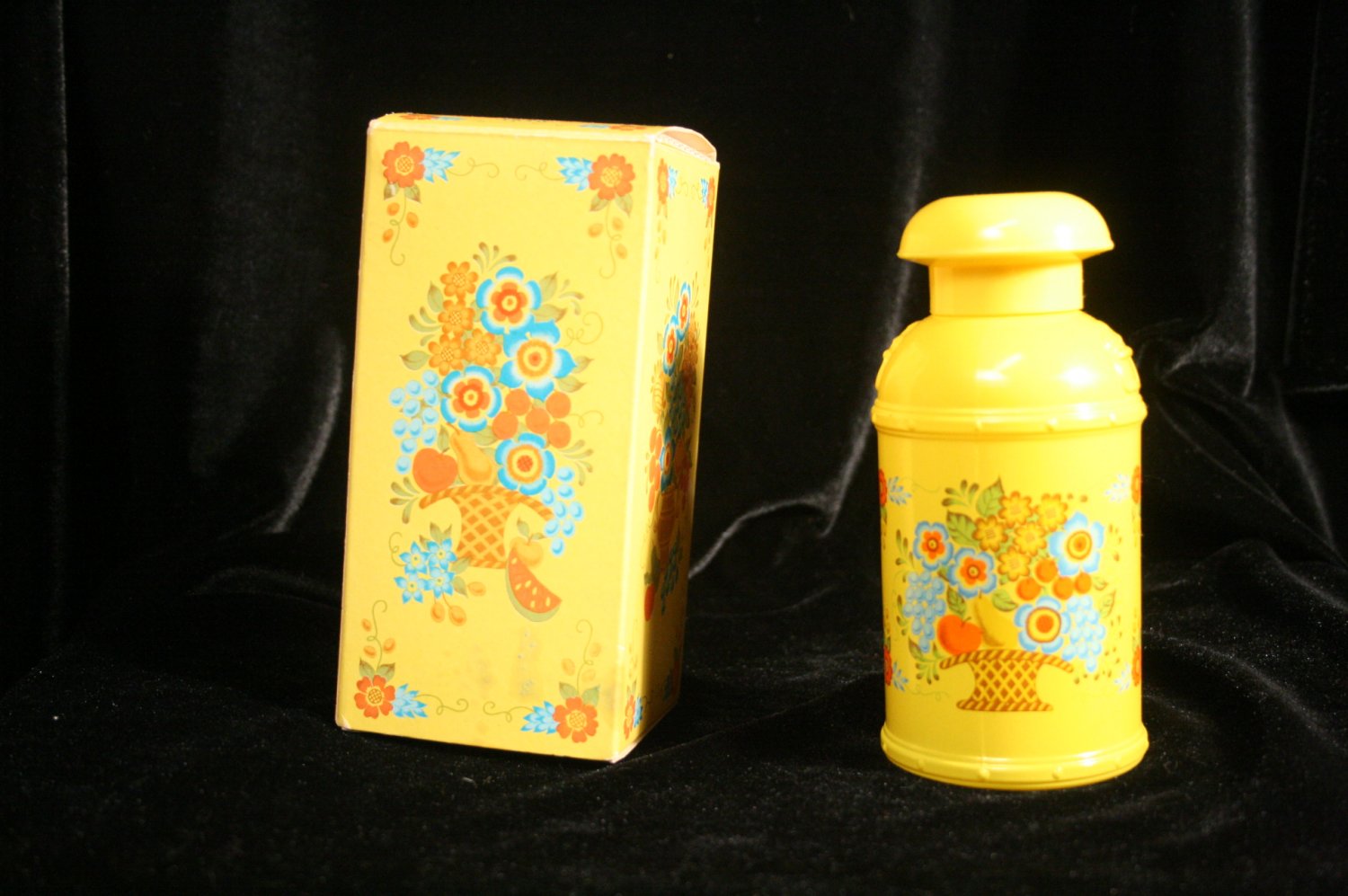 Vintage Avon Creamery Decanter 8fl oz Field Flowers with box