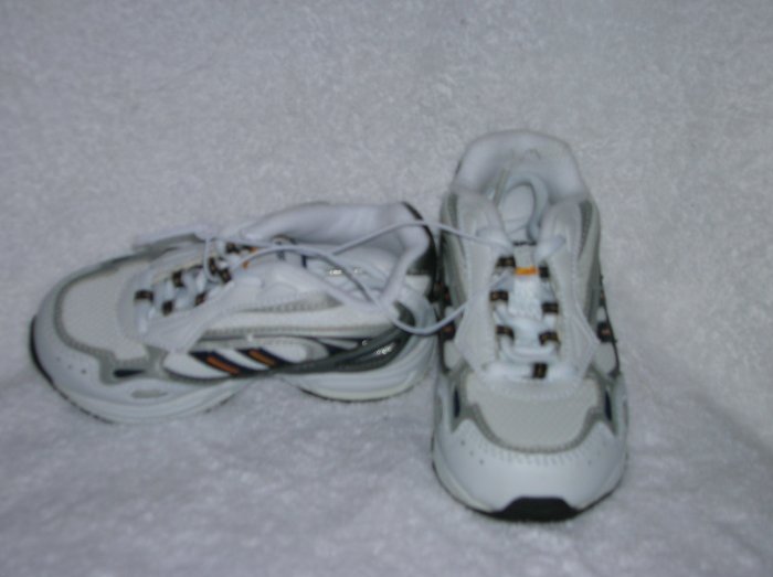 Prospirit Mario Boy's White/Blue Sneakers Size 7 1/2