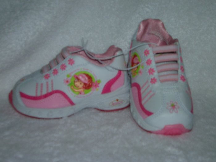Strawberry Shortcake Girl's White/Pink Sneakers Size 6