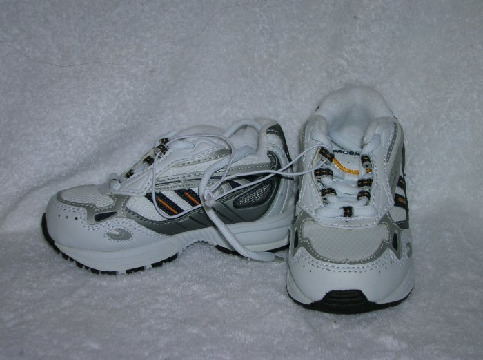 Prospirit Mario Boy's White/Blue Sneakers Size 6 1/2