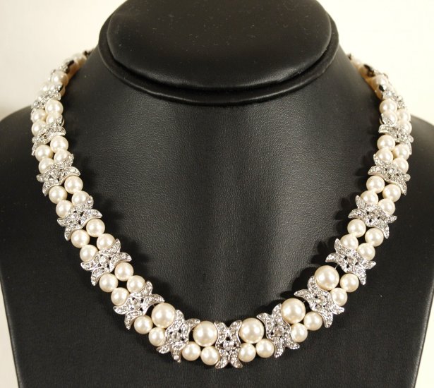 Designer bridal, crystal necklace jewelry, Swarovski Cream Pearls / Crystal / Silver - NEC 0018
