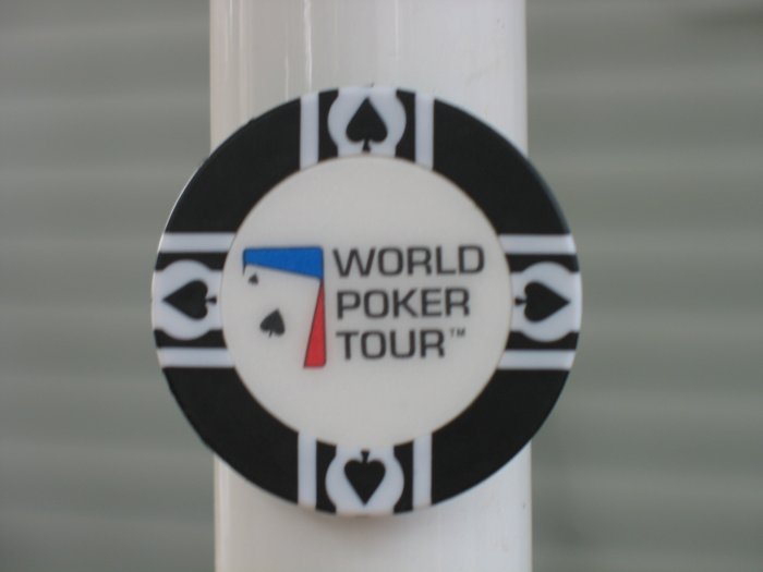 WPT WORLD POKER TOUR POKER CHIP FRIDGE MAGNET STRONG! BLACK