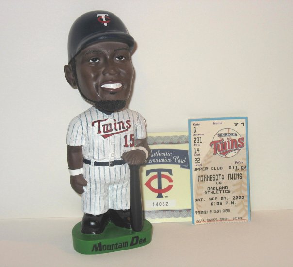 MN TWINS GUZMAN BOBBLEHEAD DOLL 2002 MOUNTAIN DEW + MIB