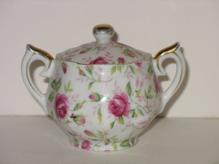 Vintage LEFTON CHINA ROSE CHINTZ MINI SUGAR BOWL W/ LID PINK