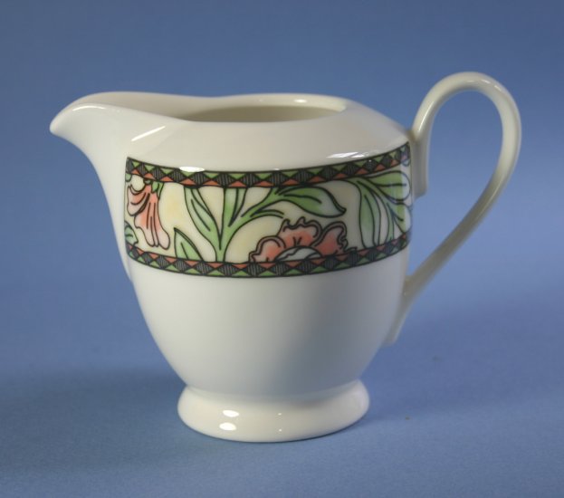 Oneida China EDEN 6oz Creamer Pitcher