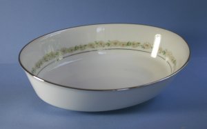 Noritake TRILBY 6908 9" Oval Vegetable Bowl