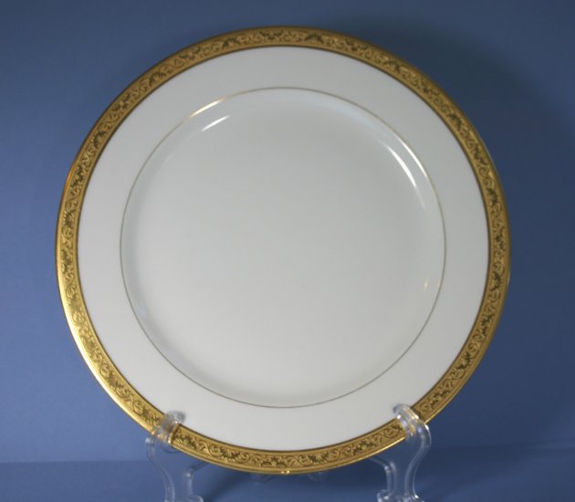 Tressemanes & Vogt (T&V) TRV15 Dinner Plate
