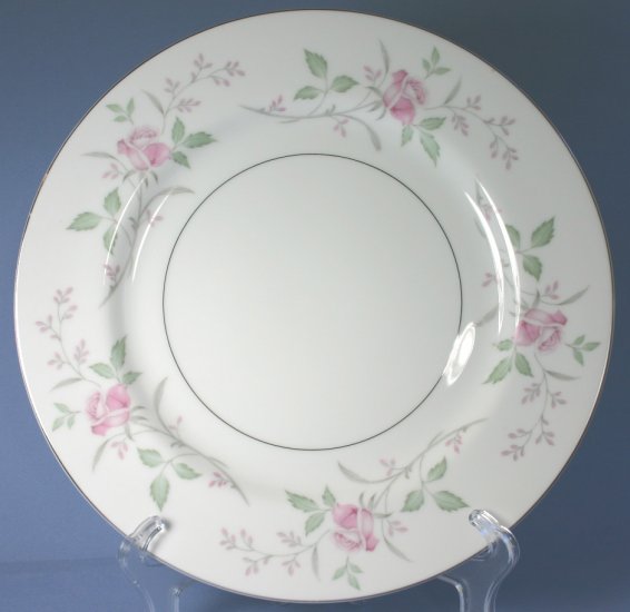 Mikasa Yours Truly Dinner Plate